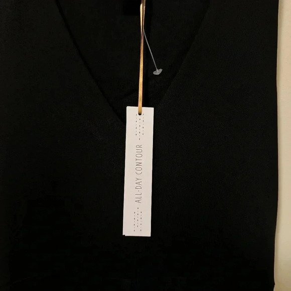 NWT House of Harlow 1960 Scoop Neck Romper - Color Black - Size Small - Picture 4 of 4